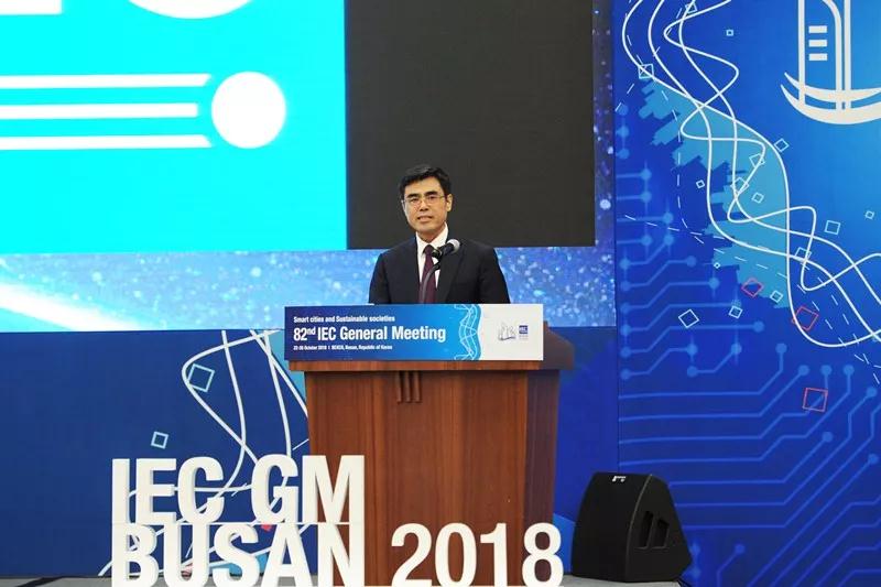 伟德体育 - 综合体育赛事平台|奥体中心相助同伴