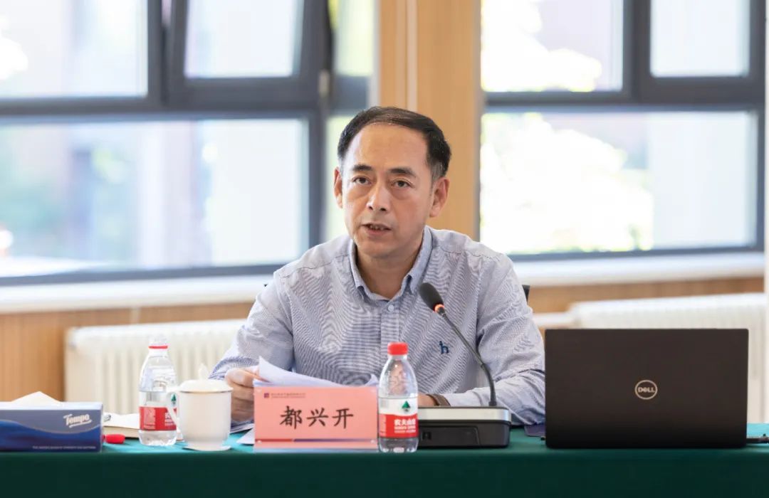 伟德体育 - 综合体育赛事平台|奥体中心相助同伴