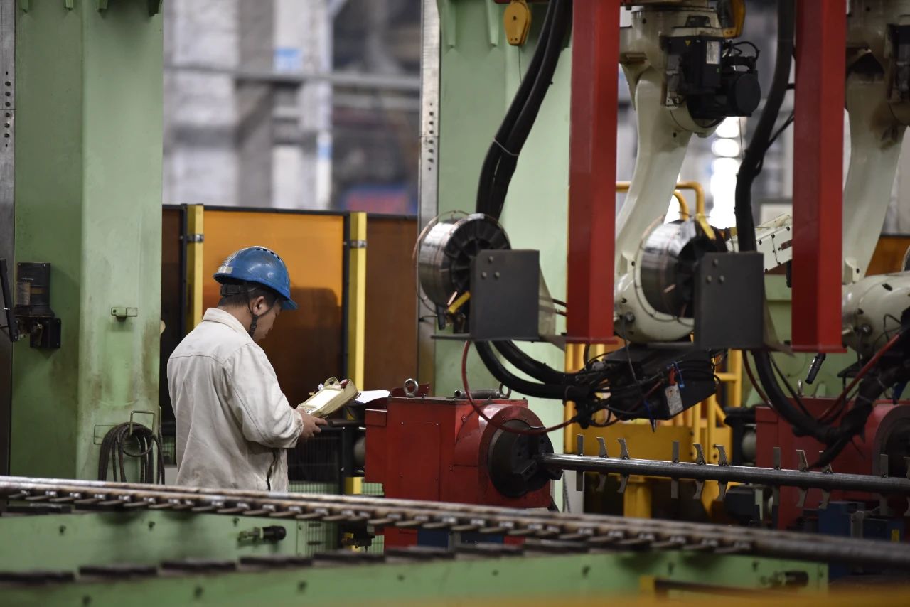 伟德体育 - 综合体育赛事平台|奥体中心相助同伴