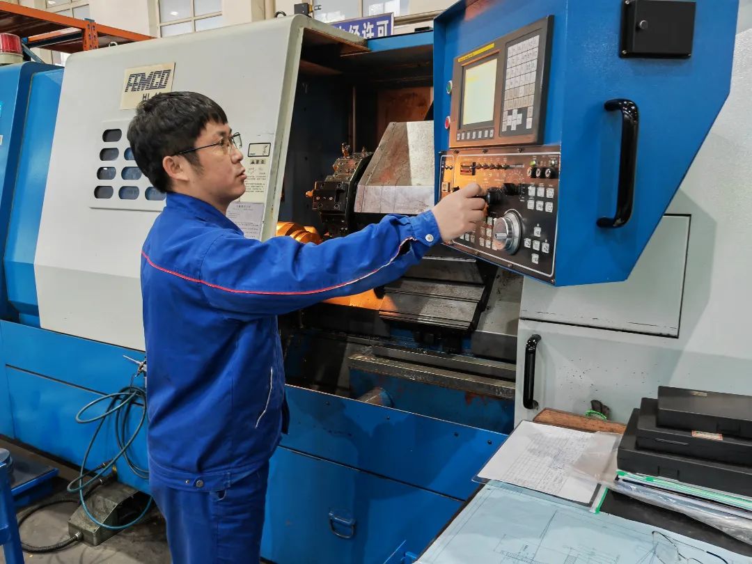 伟德体育 - 综合体育赛事平台|奥体中心相助同伴