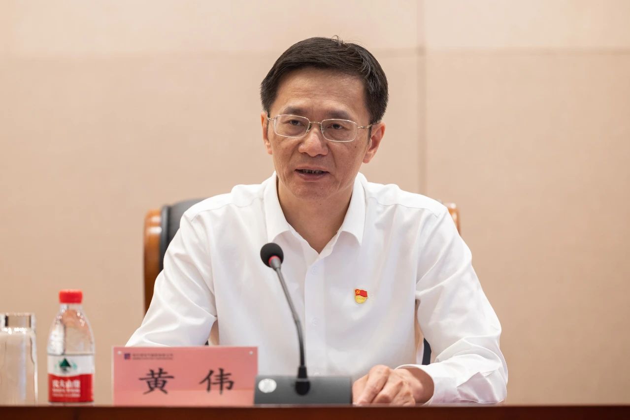 伟德体育 - 综合体育赛事平台|奥体中心相助同伴