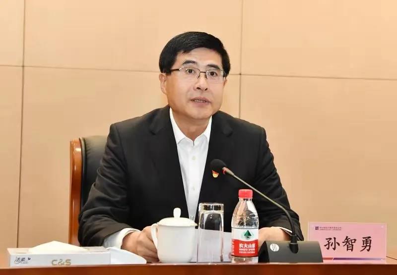 伟德体育 - 综合体育赛事平台|奥体中心相助同伴