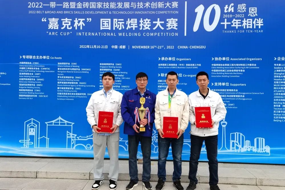 伟德体育 - 综合体育赛事平台|奥体中心相助同伴