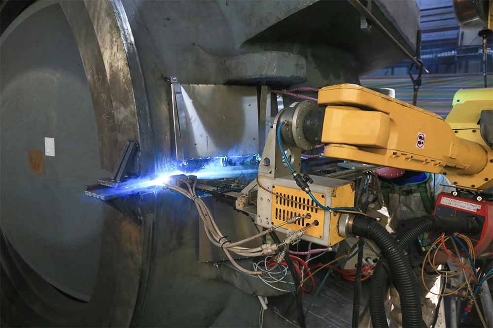 伟德体育 - 综合体育赛事平台|奥体中心相助同伴