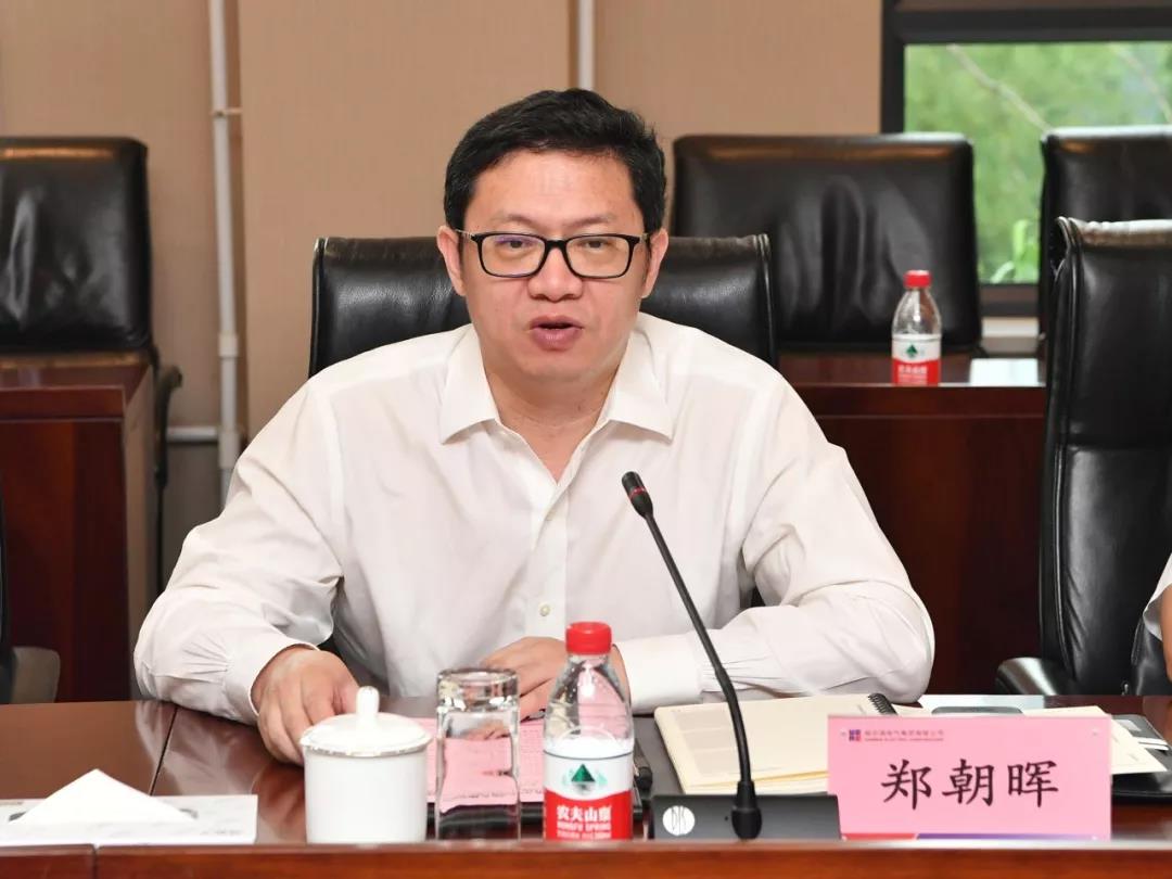 伟德体育 - 综合体育赛事平台|奥体中心相助同伴