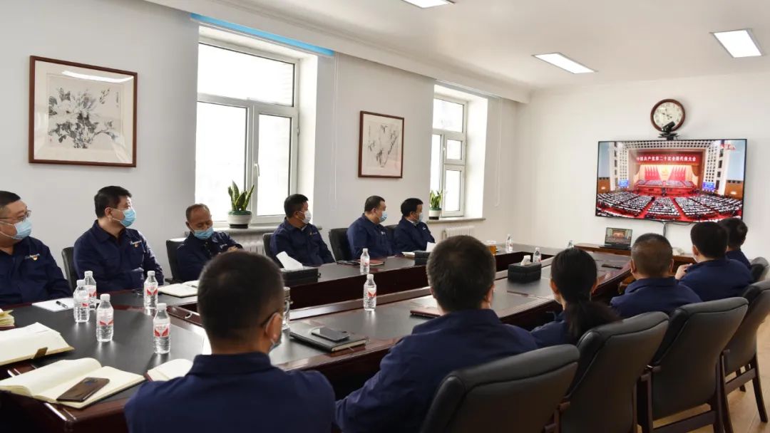 伟德体育 - 综合体育赛事平台|奥体中心相助同伴