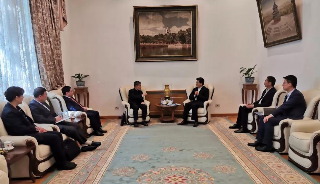 伟德体育 - 综合体育赛事平台|奥体中心相助同伴