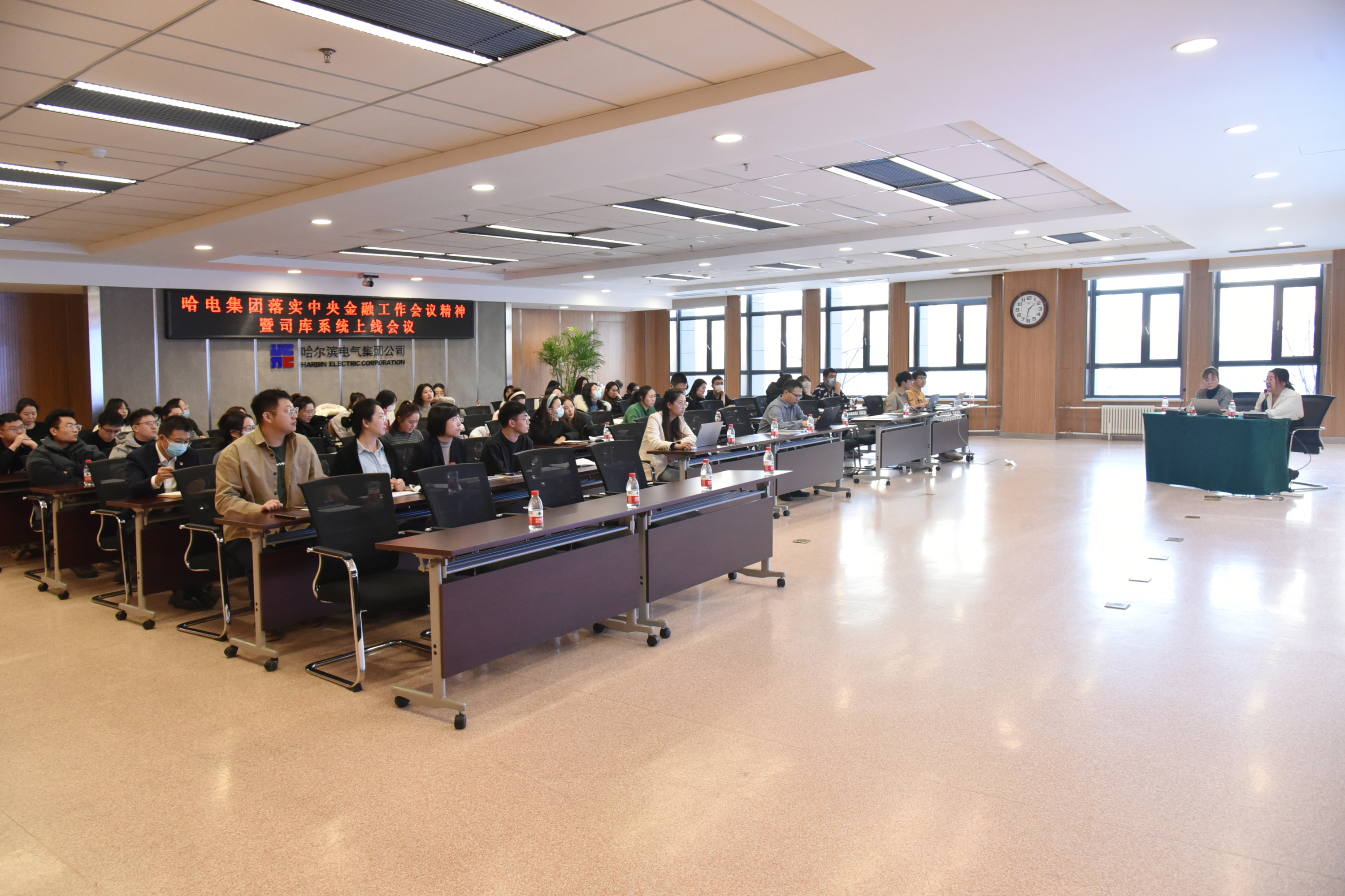 伟德体育 - 综合体育赛事平台|奥体中心相助同伴