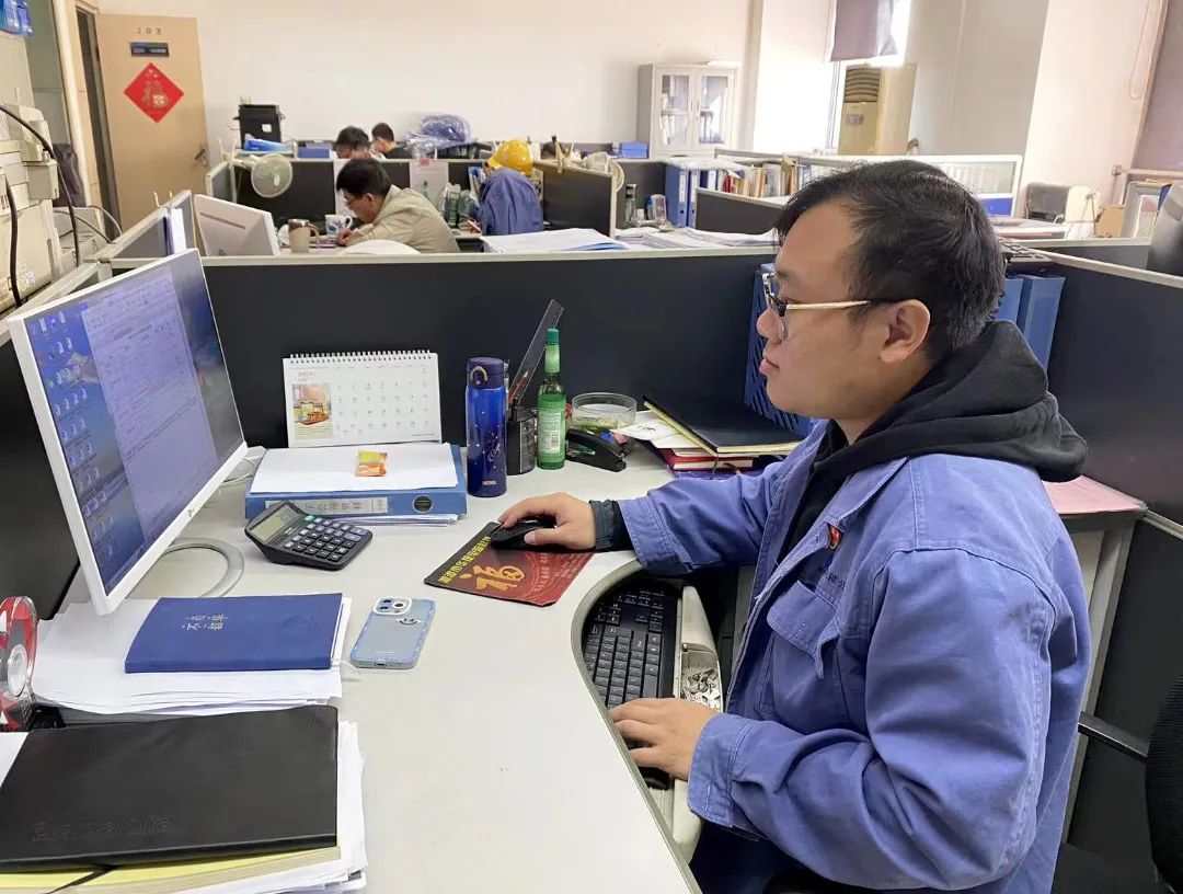 伟德体育 - 综合体育赛事平台|奥体中心相助同伴