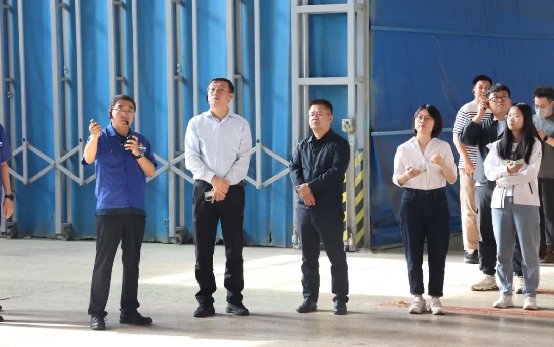 伟德体育 - 综合体育赛事平台|奥体中心相助同伴