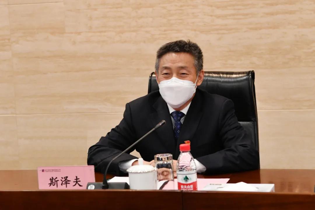 伟德体育 - 综合体育赛事平台|奥体中心相助同伴