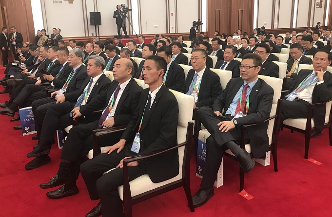 伟德体育 - 综合体育赛事平台|奥体中心相助同伴