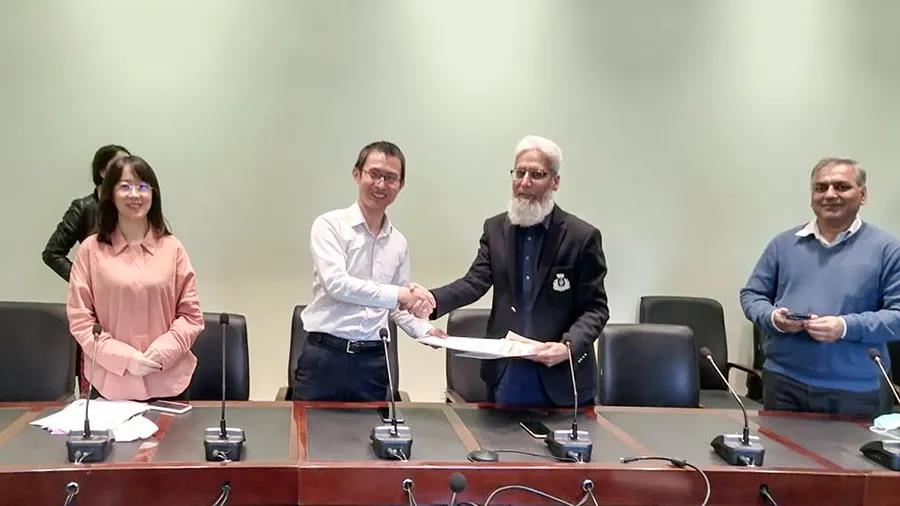 伟德体育 - 综合体育赛事平台|奥体中心相助同伴