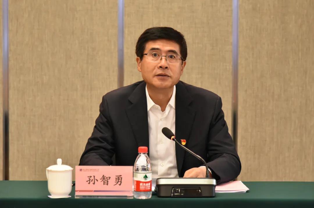 伟德体育 - 综合体育赛事平台|奥体中心相助同伴