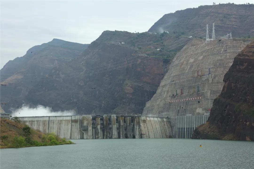 伟德体育 - 综合体育赛事平台|奥体中心相助同伴