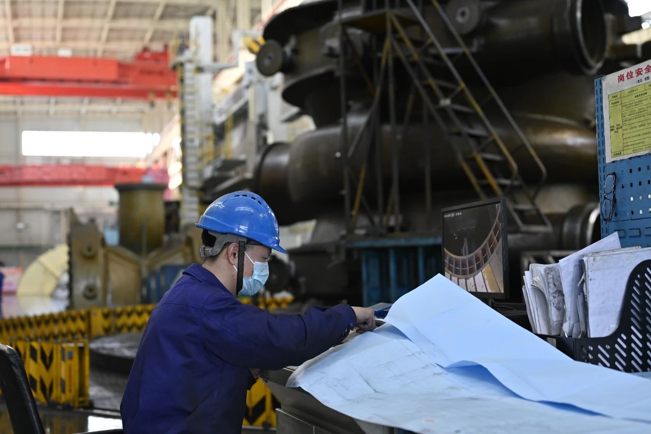 伟德体育 - 综合体育赛事平台|奥体中心相助同伴