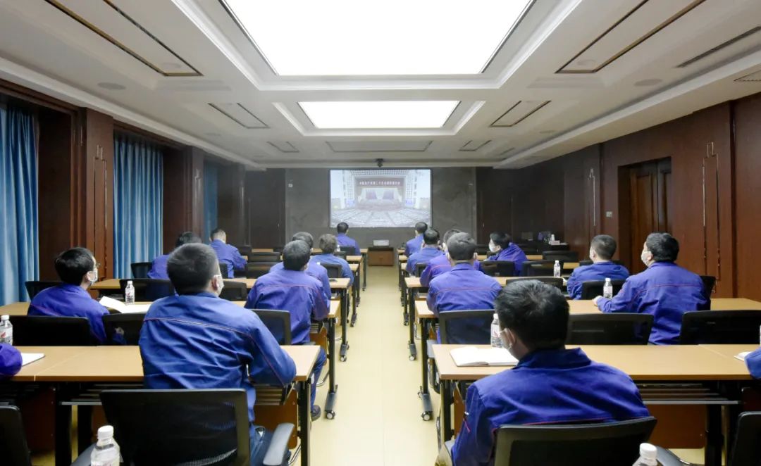 伟德体育 - 综合体育赛事平台|奥体中心相助同伴