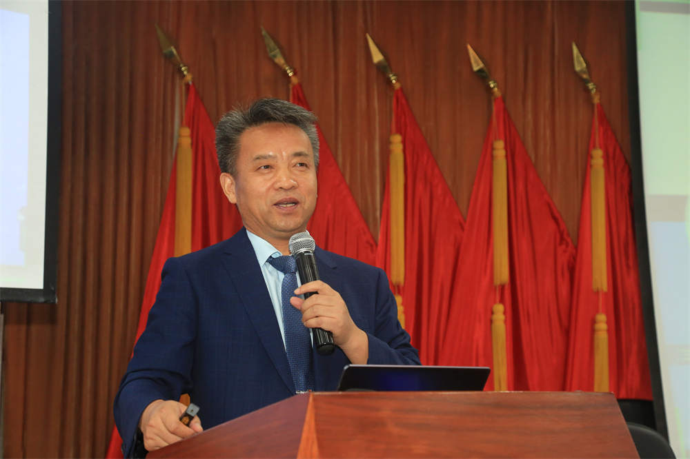 伟德体育 - 综合体育赛事平台|奥体中心相助同伴