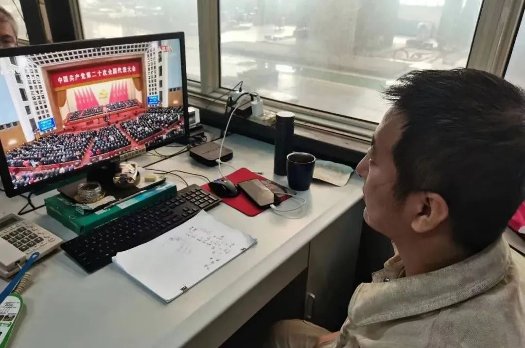 伟德体育 - 综合体育赛事平台|奥体中心相助同伴