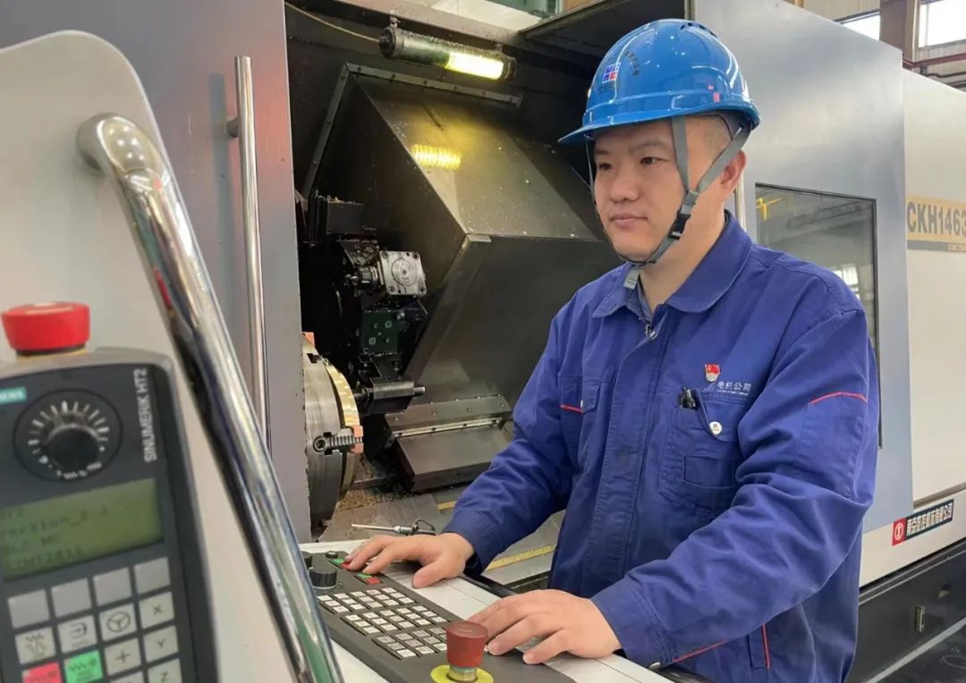 伟德体育 - 综合体育赛事平台|奥体中心相助同伴