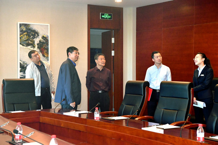 伟德体育 - 综合体育赛事平台|奥体中心相助同伴