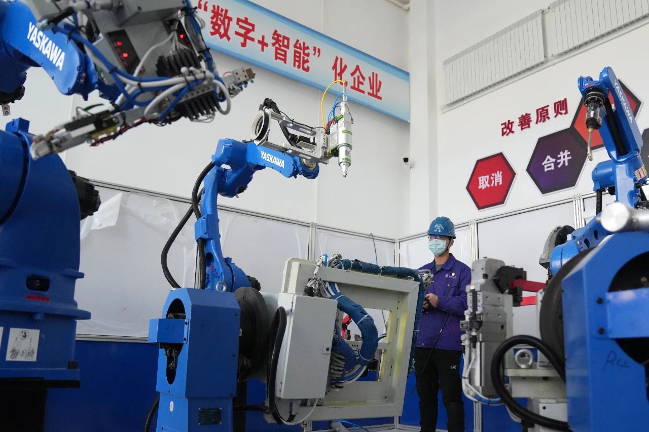 伟德体育 - 综合体育赛事平台|奥体中心相助同伴