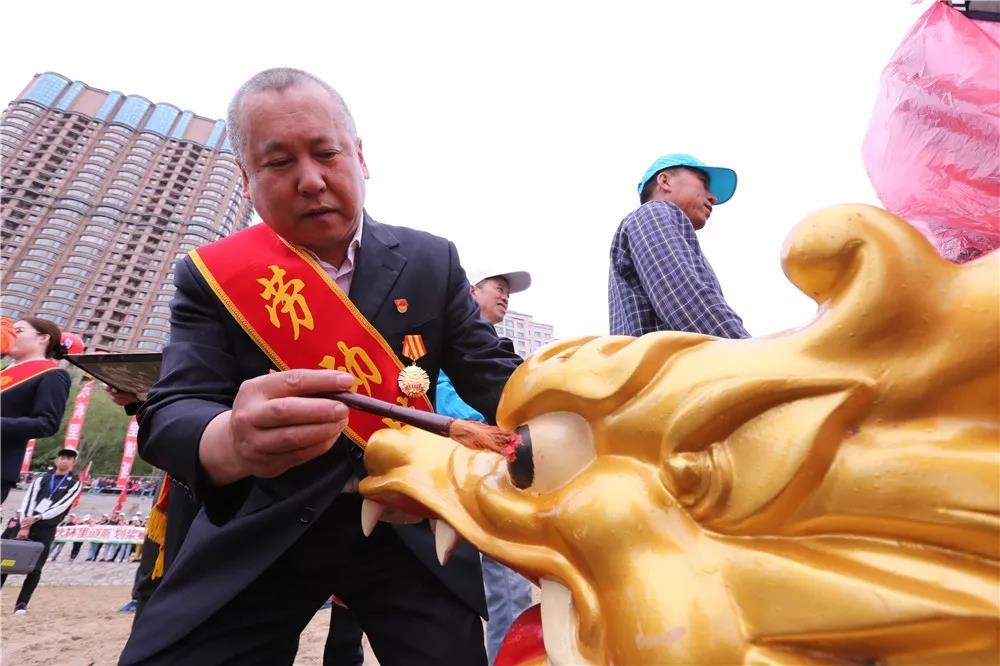 伟德体育 - 综合体育赛事平台|奥体中心相助同伴